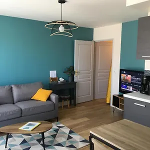 https://rsidence-piscine-hyper-centre-proche-stade.hotels-rhonealpes.com